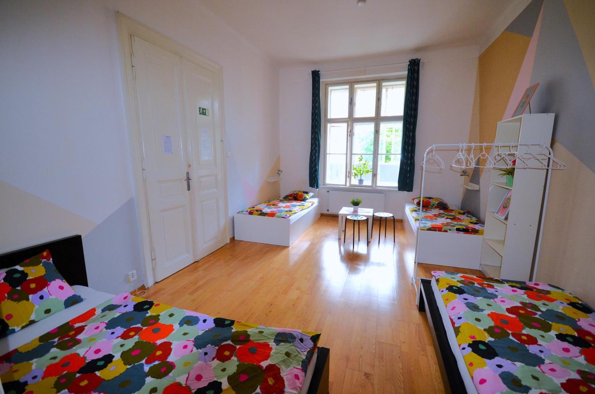 Travel&joy Backpackers Albergue
