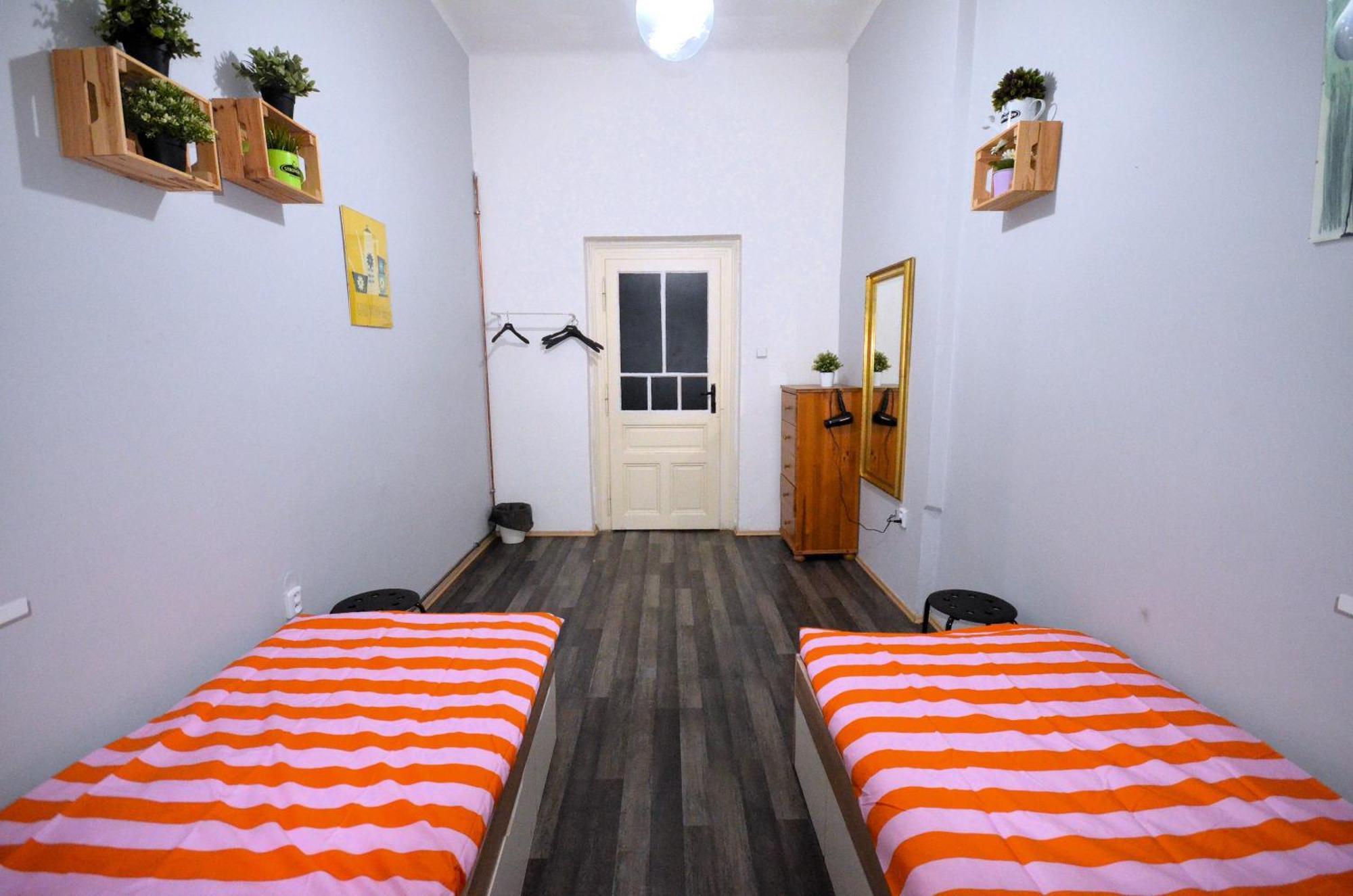 Travel&joy Backpackers Albergue *